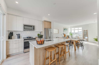 3 Story Townhomes - SW Calgary