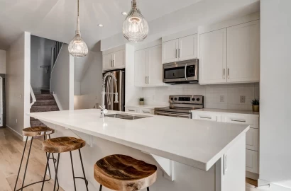 Duplex LH - Cornerbrook, NE Calgary