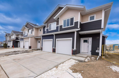 Front Garage Townhome - Redstone, NE Calgary